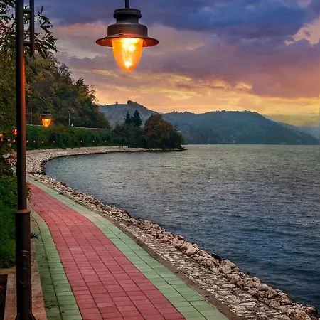 דירה Julija דונג'י מלינובאץ'