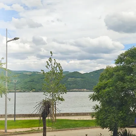 Julija דירה דונג'י מלינובאץ'