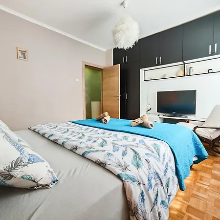 דירה Julija דונג'י מלינובאץ'