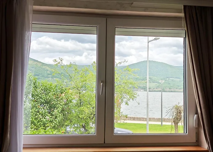 Julija * Donji Milanovac